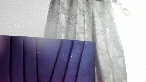 Snapshot of cameron_20_ chatting on 02-12-26, 12:22 cameron_20_ online show from 02-12-26, 12:22