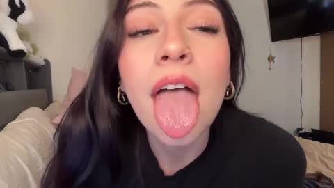 Camila online show from 02-17-26, 08:26