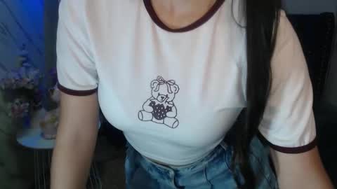 Snapshot of cami_goddess_r chatting on 12-03-25, 08:07 Cami online show from 12-03-25, 08:07