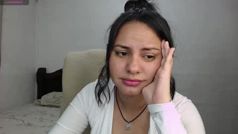 Camila Valbuena online show from 09-26-25, 09:08