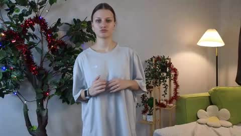 Snapshot of camiekubal chatting on 01-14-26, 07:52 Olivia online show from 01-14-26, 07:52