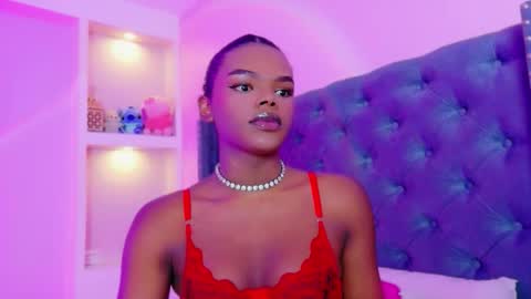 camiestrada online show from 10-19-25, 11:05