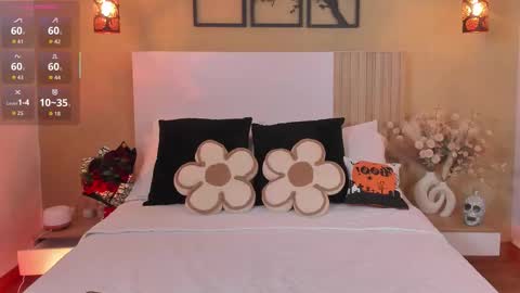 camila_bustamante_ online show from 10-23-25, 05:01