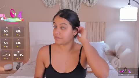 Snapshot of camila_bustamante_ chatting on 06-11-26, 04:27 camila_bustamante_ online show from 06-11-26, 04:27