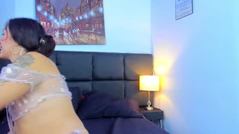 Snapshot of camila_coxx chatting on 01-17-25, 11:59 s online show from 01-17-25, 11:59