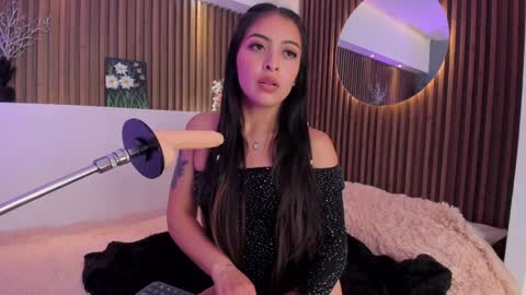 Camila online show from 01-09-25, 08:22