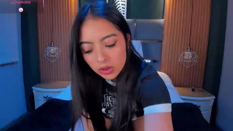 Camila online show from 09-15-25, 04:12