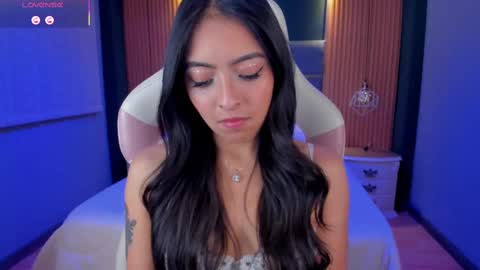 Camila online show from 09-18-25, 03:52