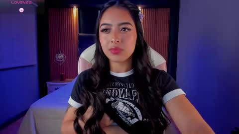 Camila online show from 10-13-25, 04:34