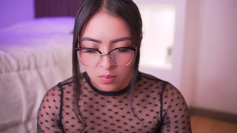 Camila online show from 03-26-26, 04:18