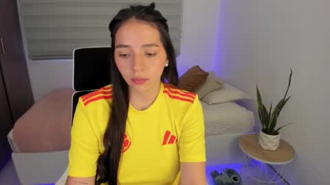  C A M I  online show from 03-26-26, 10:15