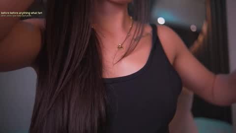 Snapshot of camila_martinez9 chatting on 09-30-25, 11:37 camila_martinez9 online show from 09-30-25, 11:37