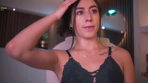 Snapshot of camila_martinez9 chatting on 10-02-25, 11:28 camila_martinez9 online show from 10-02-25, 11:28