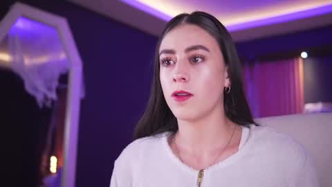 Snapshot of camila_martinez9 chatting on 11-05-25, 11:32 camila_martinez9 online show from 11-05-25, 11:32