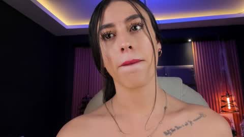 Snapshot of camila_martinez9 chatting on 11-10-25, 11:42 camila_martinez9 online show from 11-10-25, 11:42