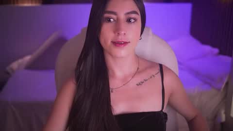 Snapshot of camila_martinez9 chatting on 11-27-25, 11:34 camila_martinez9 online show from 11-27-25, 11:34