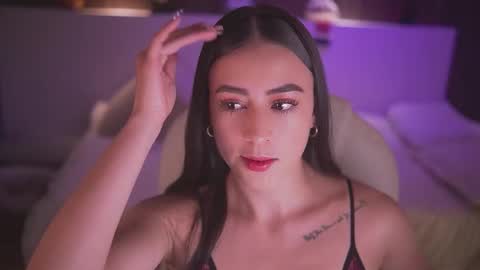 Snapshot of camila_martinez9 chatting on 12-03-25, 11:30 camila_martinez9 online show from 12-03-25, 11:30