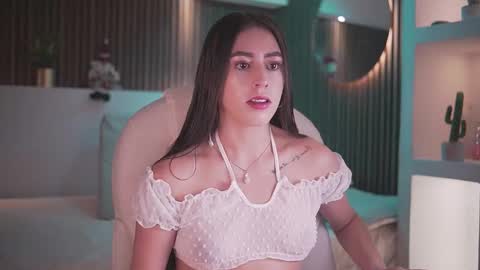 Snapshot of camila_martinez9 chatting on 01-15-26, 11:26 camila_martinez9 online show from 01-15-26, 11:26