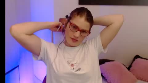 Camila ventura online show from 06-15-26, 01:02