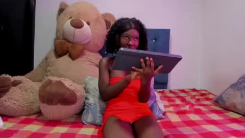 camila_vixen1 online show from 04-25-26, 04:26