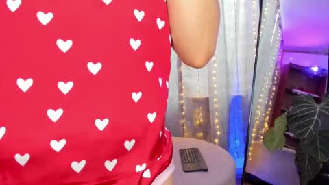 Snapshot of camilaandrade_ chatting on 02-28-25, 02:31 Cami online show from 02-28-25, 02:31