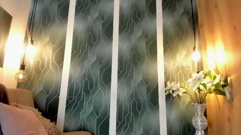 camila manzur online show from 06-18-26, 10:25