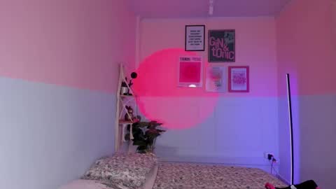 Camila  online show from 10-09-25, 11:41