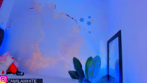 MARIA CAMILA        online show from 03-07-26, 09:23