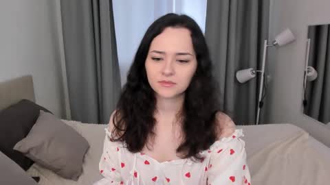 Snapshot of camilla_rowen chatting on 11-08-25, 10:59 Camilla online show from 11-08-25, 10:59