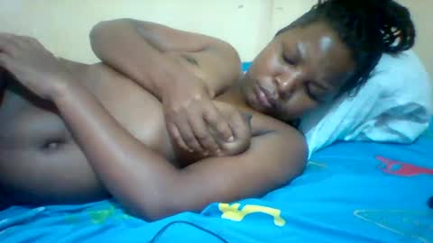 Snapshot of camillah_sweet chatting on 06-18-26, 10:30 camillah_sweet online show from 06-18-26, 10:30