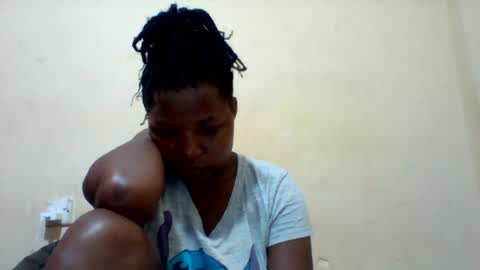 Snapshot of camillah_sweet chatting on 06-27-26, 05:18 camillah_sweet online show from 06-27-26, 05:18