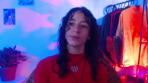 Snapshot of camille_delrey chatting on 12-11-24, 12:23 Camille online show from 12-11-24, 12:23