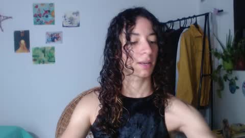 Snapshot of camille_delrey chatting on 02-03-25, 10:47 Camille online show from 02-03-25, 10:47