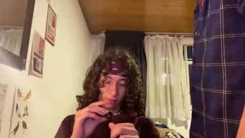 Snapshot of camille_delrey chatting on 02-19-25, 01:51 Camille online show from 02-19-25, 01:51