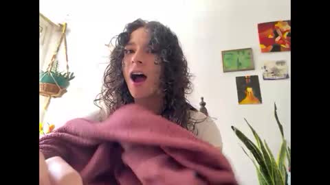 Snapshot of camille_delrey chatting on 11-12-25, 03:45 Camille online show from 11-12-25, 03:45