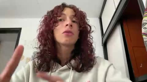 Snapshot of camille_delrey chatting on 02-04-26, 06:14 Camille online show from 02-04-26, 06:14