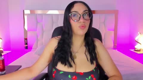 Camille online show from 09-11-25, 01:11