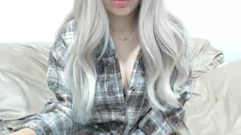 CamilleBunny online show from 12-21-25, 06:09