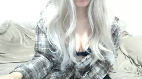 CamilleBunny online show from 01-14-26, 04:29