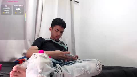 Snapshot of camillo_beischel_ chatting on 10-02-25, 06:59 camillo_beischel_ online show from 10-02-25, 06:59