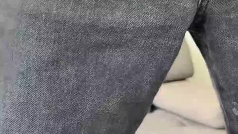 Snapshot of camilo__ chatting on 11-20-25, 02:39 camilo online show from 11-20-25, 02:39