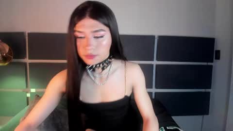 Snapshot of camilo_konor chatting on 05-20-26, 12:33 CAMI online show from 05-20-26, 12:33