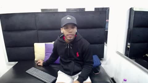Snapshot of camilobuck chatting on 10-26-25, 02:28 camilobuck online show from 10-26-25, 02:28