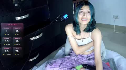 Cami  online show from 10-05-25, 02:10