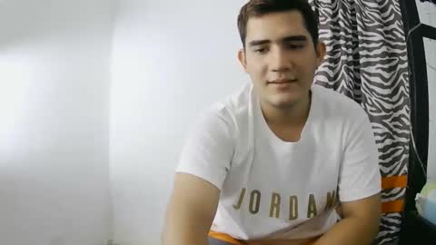 Snapshot of camilowhite_ chatting on 09-30-25, 07:08 Camilowhite online show from 09-30-25, 07:08