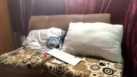 camivaron online show from 02-08-25, 09:56