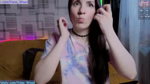 Snapshot of camkitana01 chatting on 07-19-26, 11:03 Kitana online show from 07-19-26, 11:03