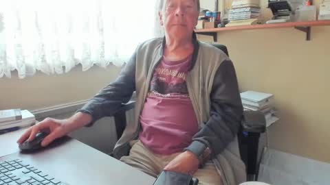 Snapshot of cammee chatting on 03-24-26, 07:35 Cammee online show from 03-24-26, 07:35