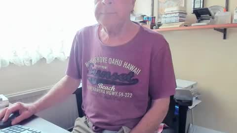 Snapshot of cammee chatting on 03-25-26, 09:04 Cammee online show from 03-25-26, 09:04
