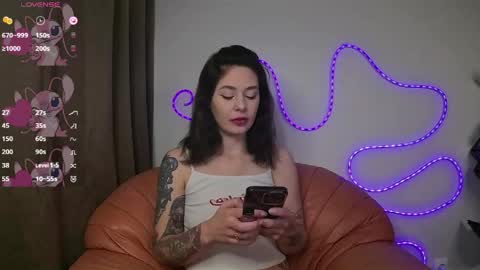 Camomile Lil online show from 03-19-26, 09:02